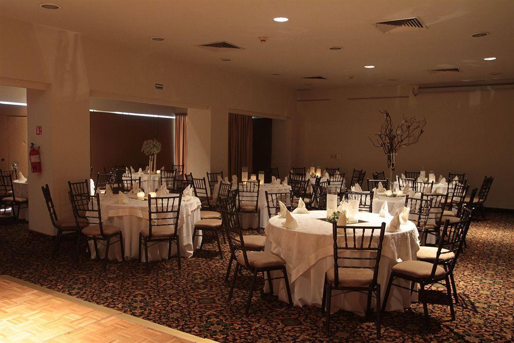 Holiday Inn Monterrey Norte By Ihg San Nicolas de los Garza Restaurant photo